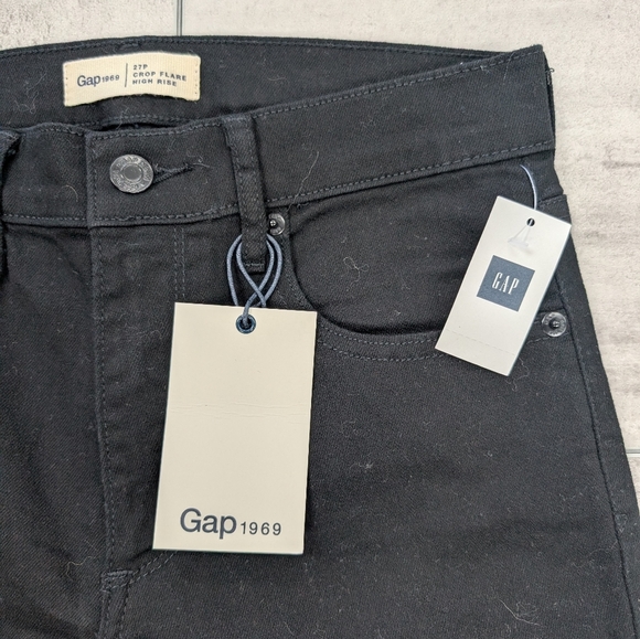 Gap Women's Crop Flair High Rise Black Wash Jeans Size 27 Petite NWT - Picture 2 of 11